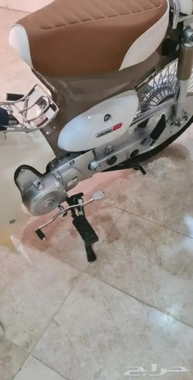 مكنه موتوسيكل للبيع لاعلى سعر مشتغلش غير اسبوع فقط واتركنت 9