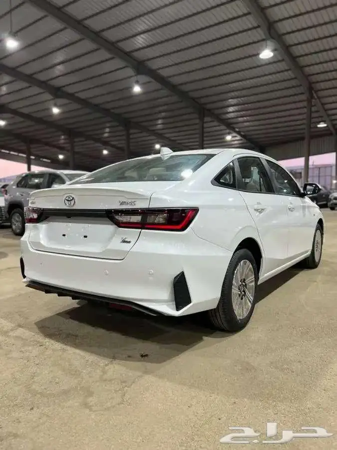 تويوتا يارس واي بلس 2026 15