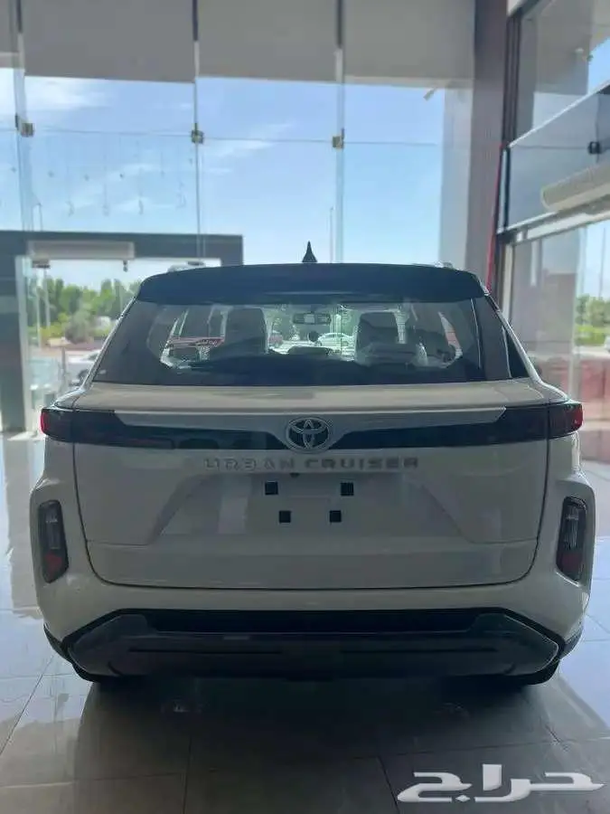 تويوتا أوربان فل موديل 2026 2