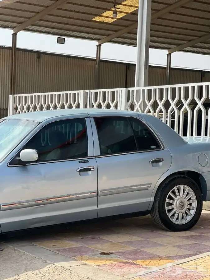 فورد ماركيز 2010 4