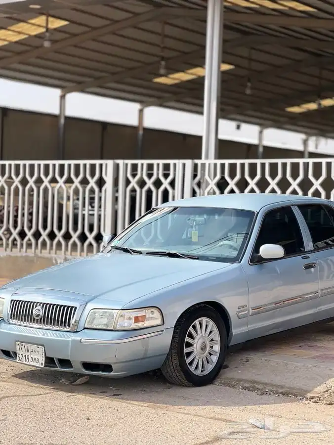 فورد ماركيز 2010 0