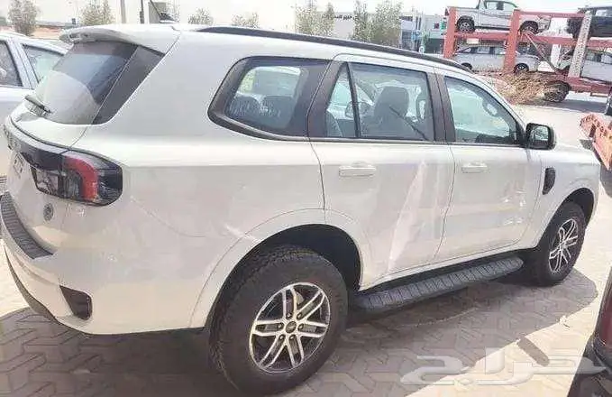 تتوفر فئات فورد ايفرست2025اصفار لمبيعات النقدوالبنك باقل ربح 8