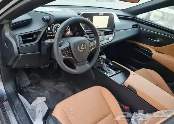 لكزس ES300AHهايبرد كاش وأقساط 4