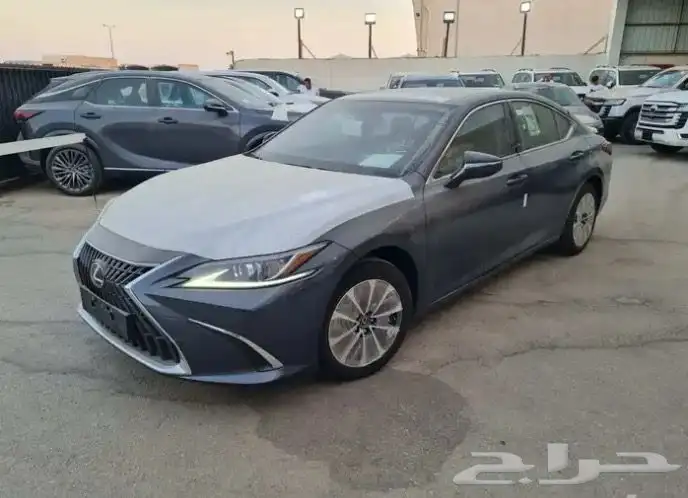 لكزس ES300AHهايبرد كاش وأقساط 0