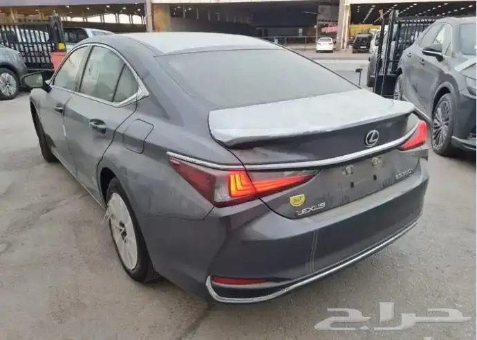 لكزس ES300AHهايبرد كاش وأقساط 2