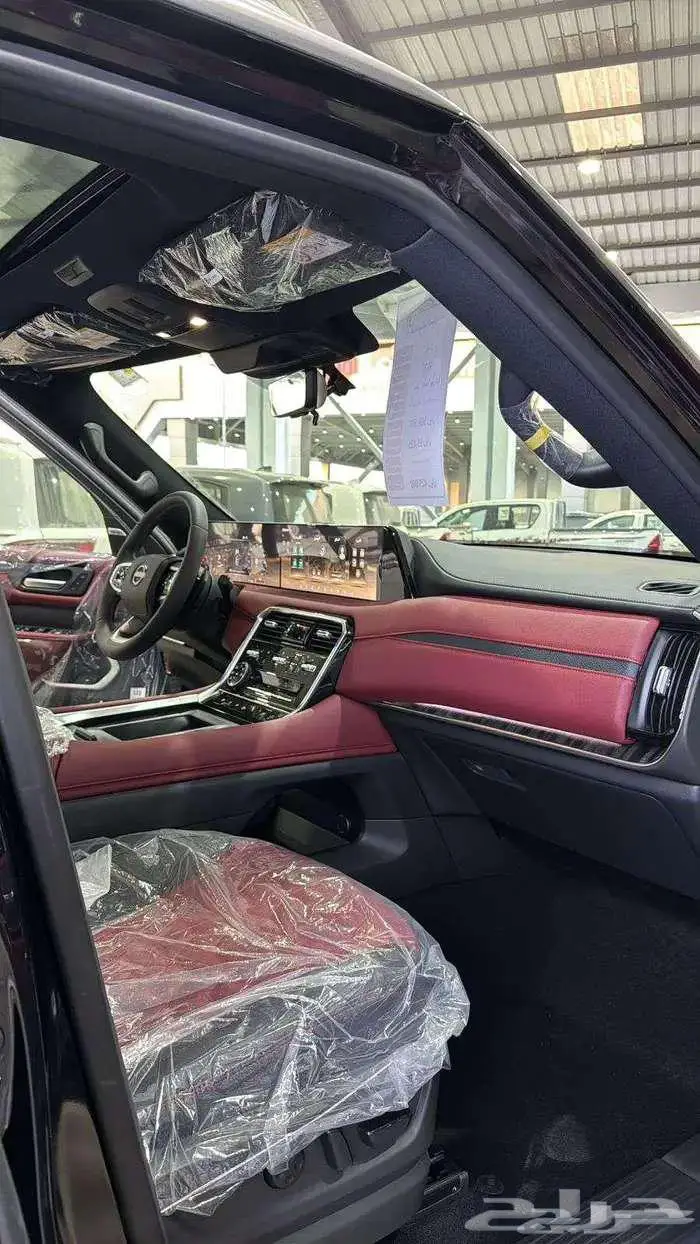 نيسان باترول بلاتينيوم فل كامل خليجي داخل أحمر 2026 2