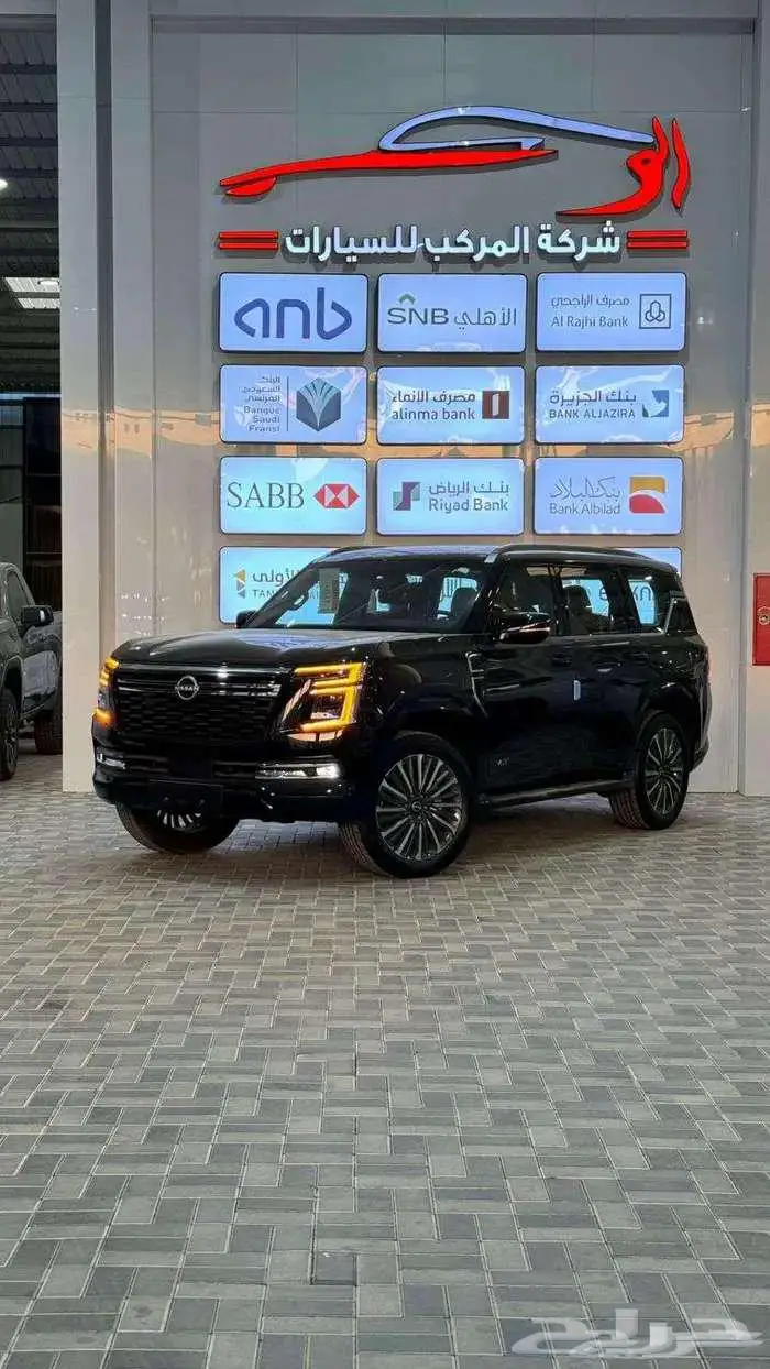 نيسان باترول بلاتينيوم فل كامل خليجي داخل أحمر 2026 0