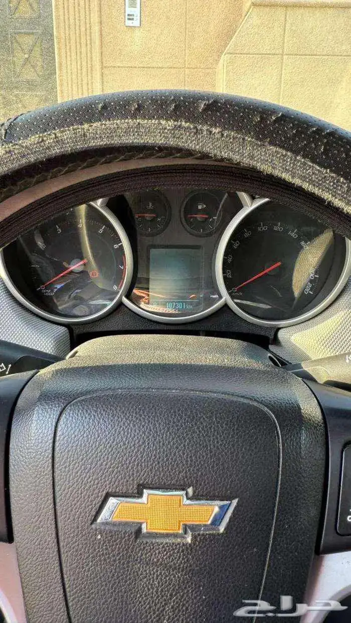 للبيع كروز 2017 فضي 10