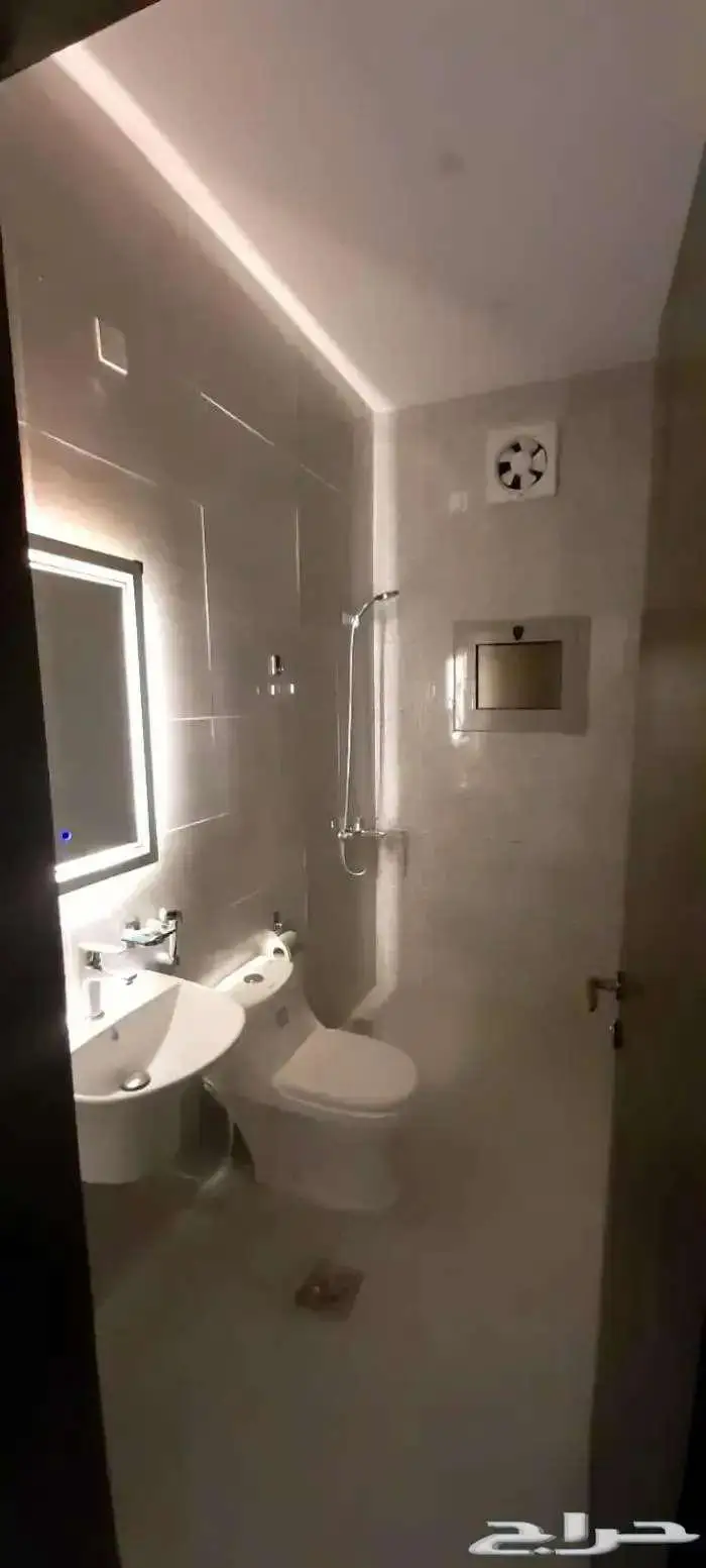 شقق مفروشة الواحة سندس قريب الجامعه والقطار والأسواق 15