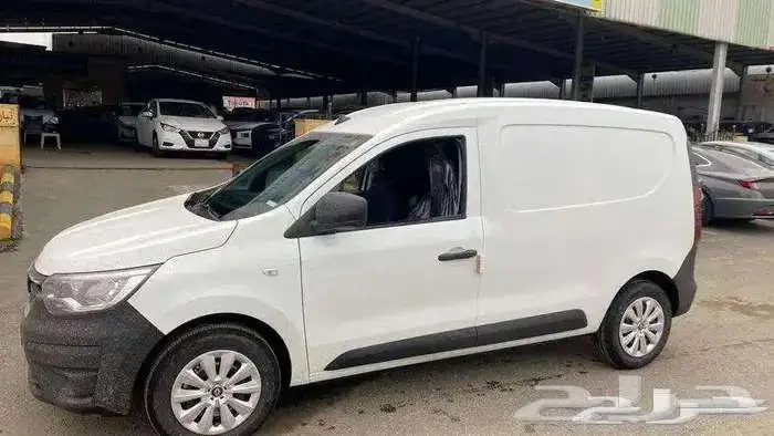 رينو اكسبرس فان بضاعة ديزل قير عادي 2024 8