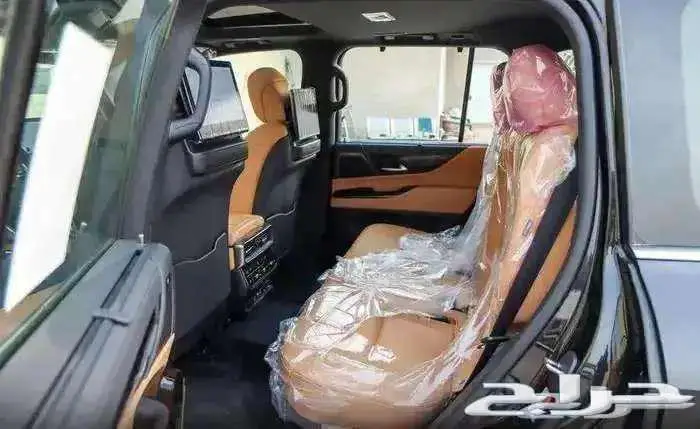 لكزس LX600 اسود جملي 2025 11
