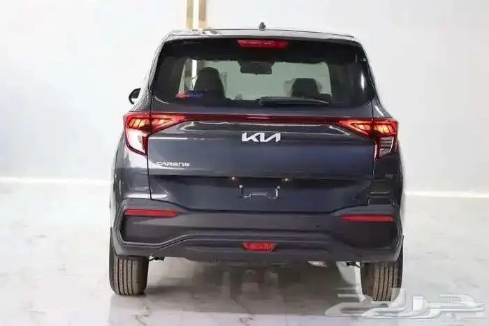 كيا كارينز ستاندر 2025 كاش واقساط 3