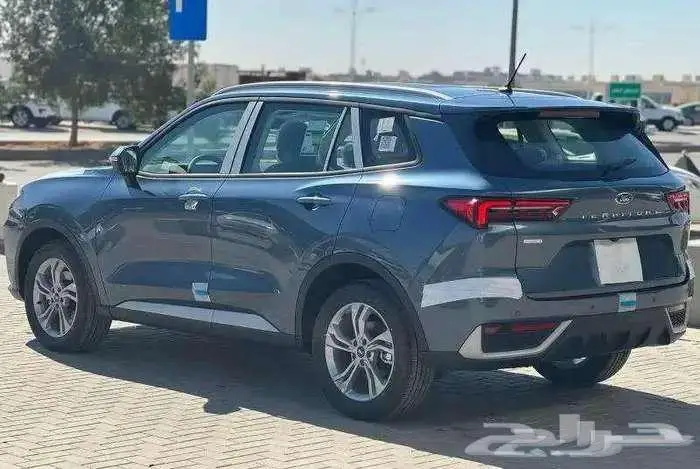 فورد تريتوري امبيانتي موديل 2025 عروض اقساط 13