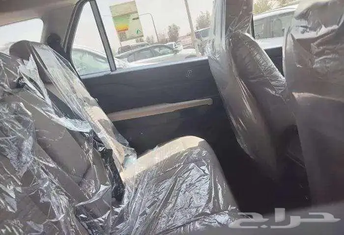 تتوفر فئات فورد ايفرست2025اصفار لمبيعات النقدوالبنك باقل ربح 11