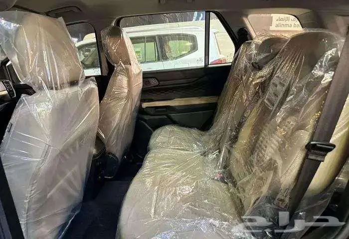 تتوفر فئات فورد ايفرست2025اصفار لمبيعات النقدوالبنك باقل ربح 13