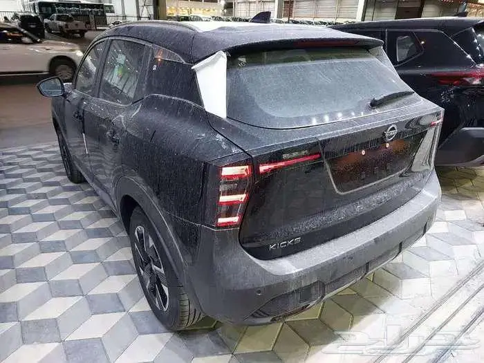 نيسان كيكس SV نص فل 2025 2
