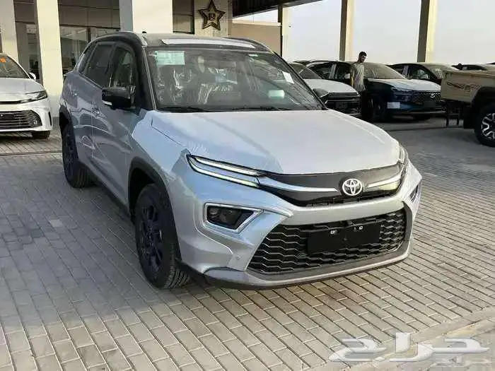 تويوتا اوربان كروزر GLX فل كامل 2026 1