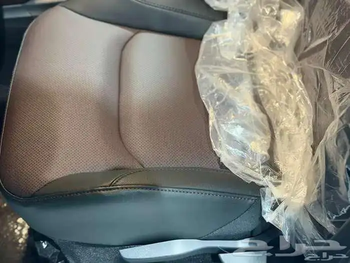 تويوتا اوربان فل سقف اسود بنزين 2026 نظام 50-50 10