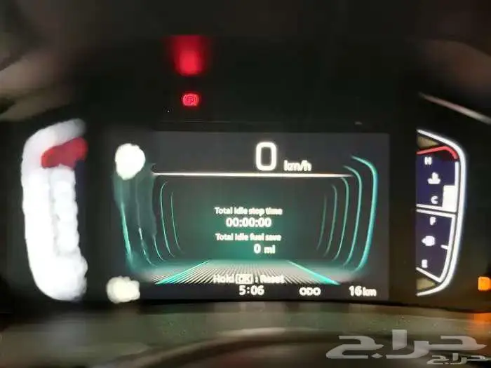 تويوتا اوربان فل سقف اسود بنزين 2026 نظام 50-50 20