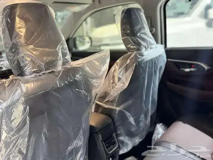 تويوتا اوربان فل سقف اسود بنزين 2026 نظام 50-50 22