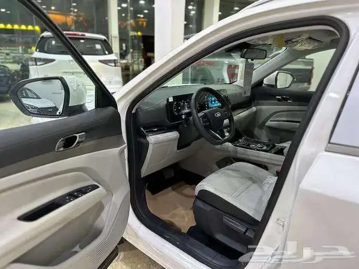 فورد تيريتوري ترند ابيض 2024 9