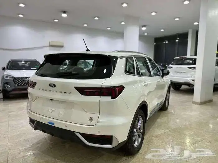 فورد تيريتوري ترند ابيض 2024 3