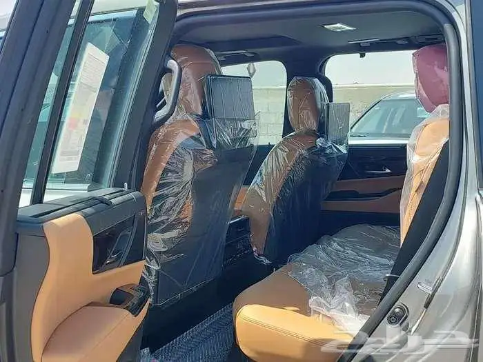 لكزس جيب LX600 BB بنزين 2025 سعودي 3