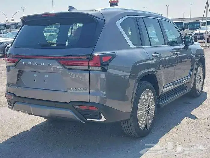لكزس جيب LX600 BB بنزين 2025 سعودي 7