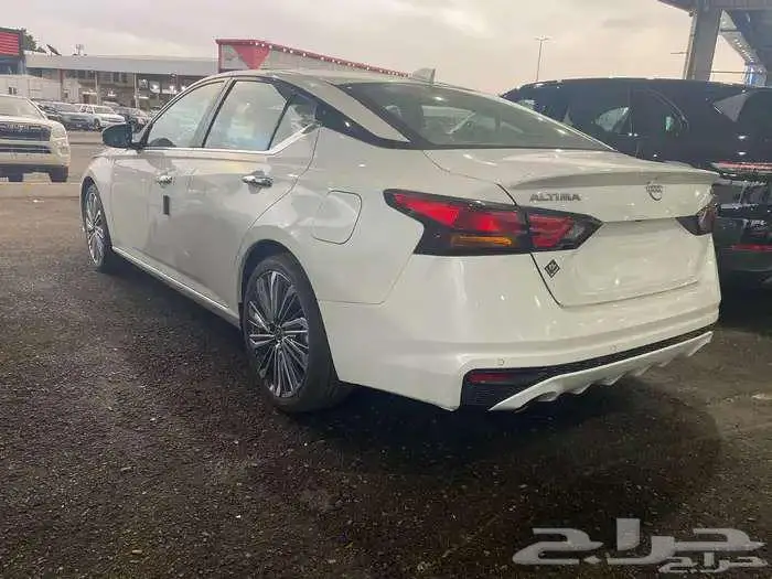 نيسان التيما نص فل SV موديل 2026 كاش اقساط 10