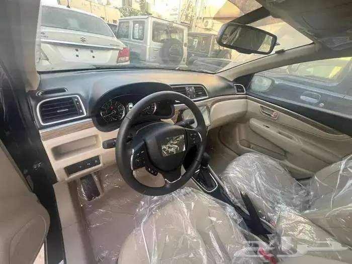 سوزوكي سياز فل 2025 للبيع كاش او تقسيط برواتب من 3500 5