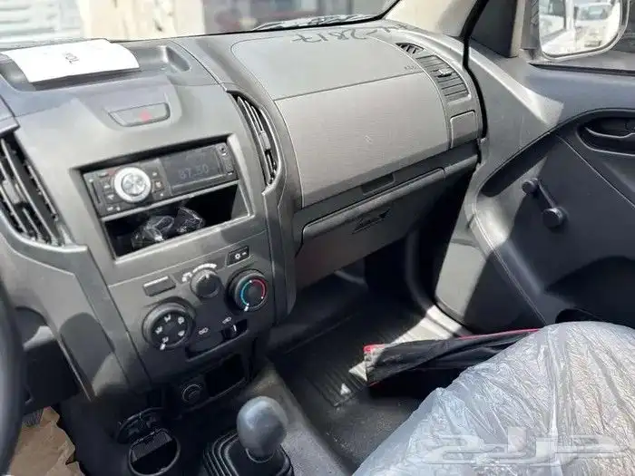 ايسوزو ديماكس غمارة 2026 بدون دبل زجاج (كهرب-عادي) 7