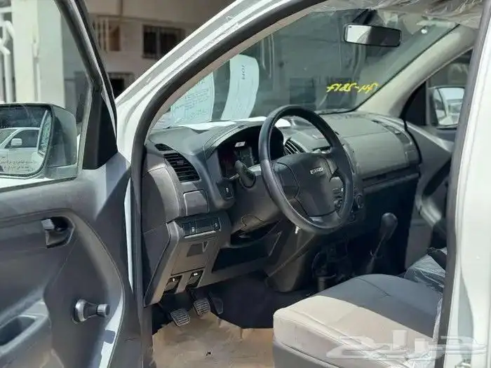 ايسوزو ديماكس غمارة 2026 بدون دبل زجاج (كهرب-عادي) 8