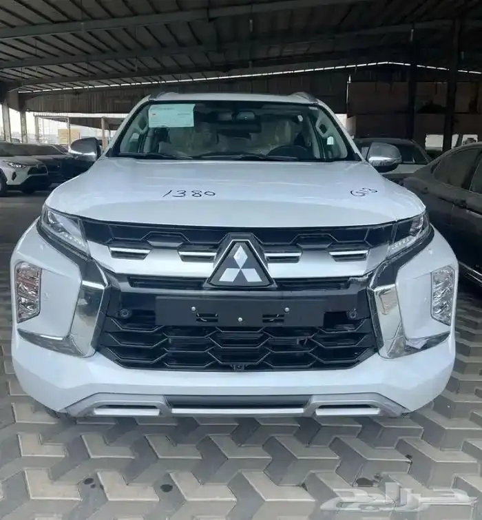 ميتسوبيشي مونتيرو 2025 سبورت فل ونص فل 0