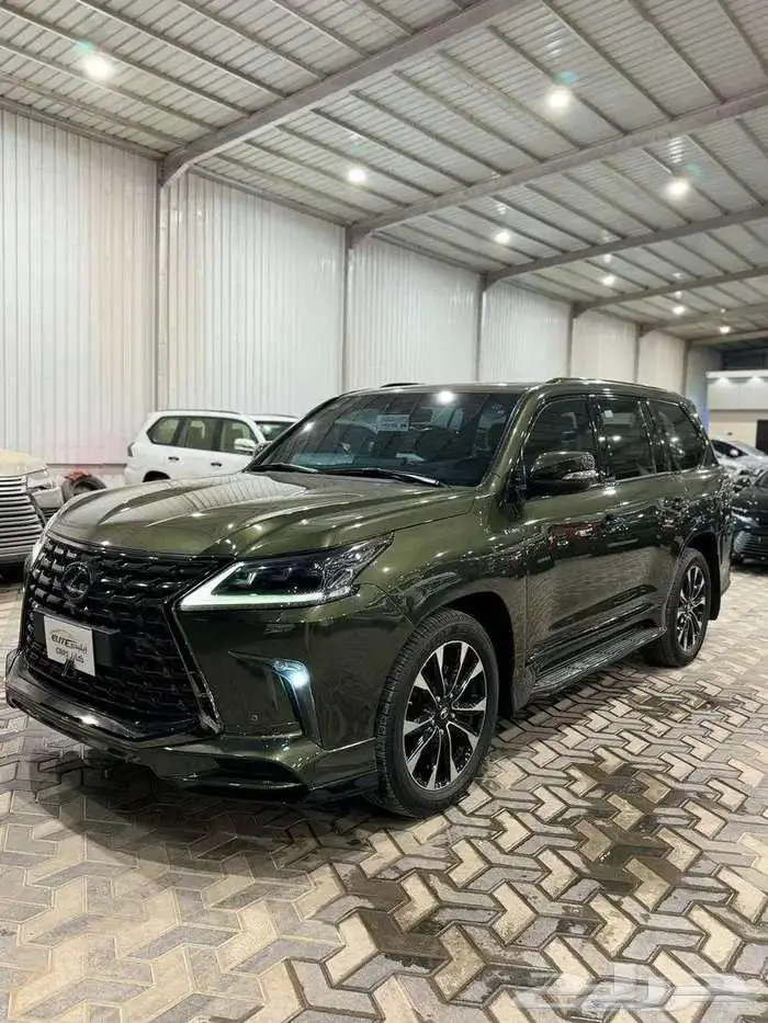 لكزس بلاك اديشن موديل 2021 1