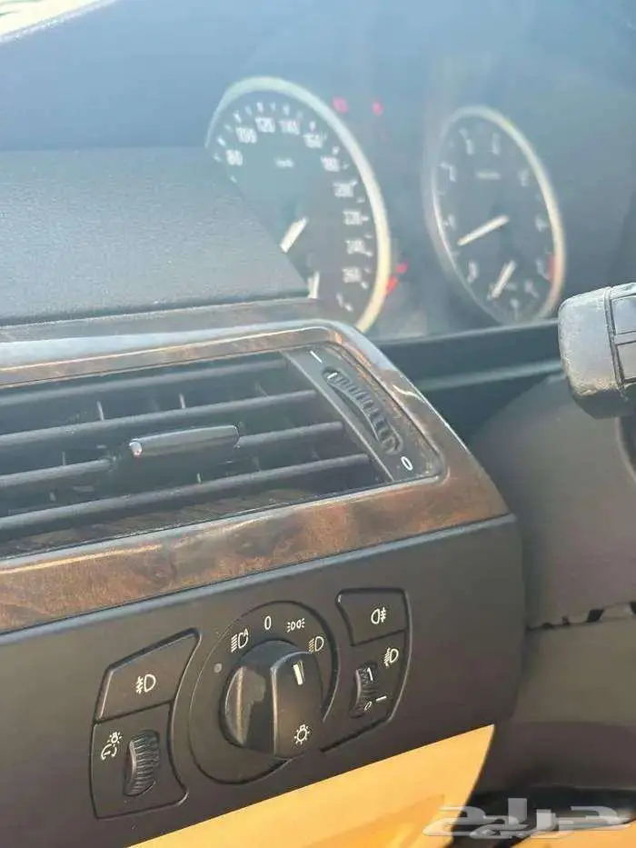 بي ام دبليو 520 2004 مخزنه للبيع العاجل 5