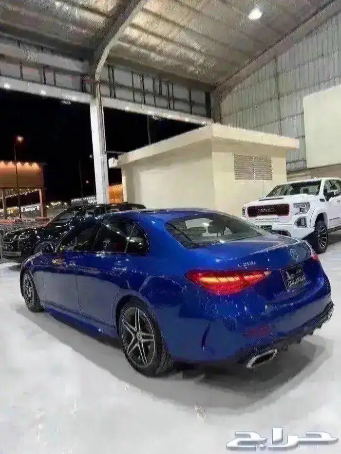 مرسيدس C200 2022 4