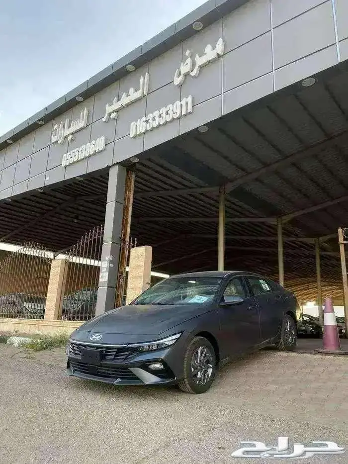 هيونداي إلنترا سمارت 2025 ابيض ورمادي كاش وأقساط 1