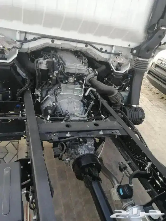 ايسوزو دنا 5 طن عرض خاص 2025 كاش أو تقسيط 4