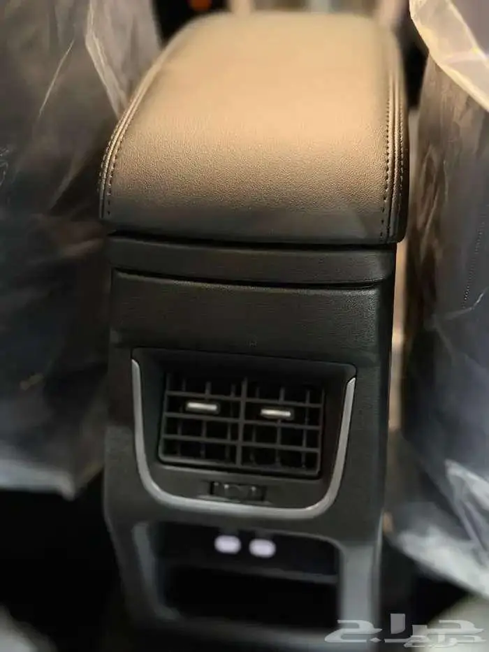 تويوتا اوربان فل سقف اسود بنزين 2026 نظام 50-50 16