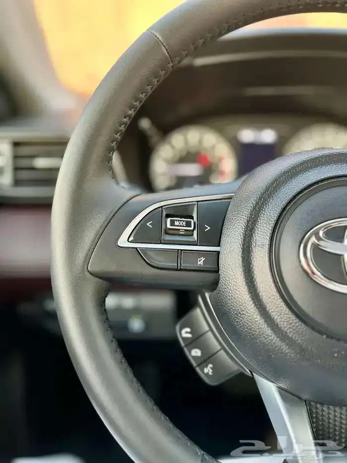 تويوتا اوربان كروزر GXL 2025 ( فل كامل ) 10