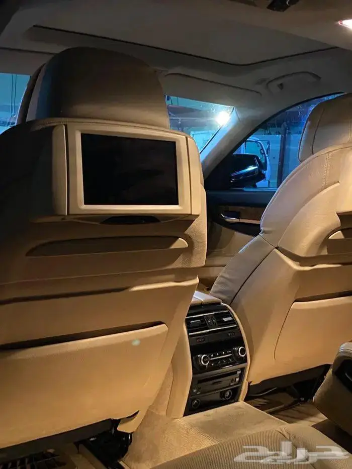BMW 2009 750 شبه مخزن 8