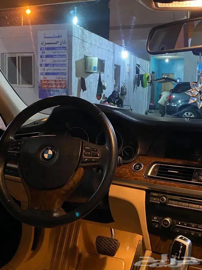 BMW 2009 750 شبه مخزن 3