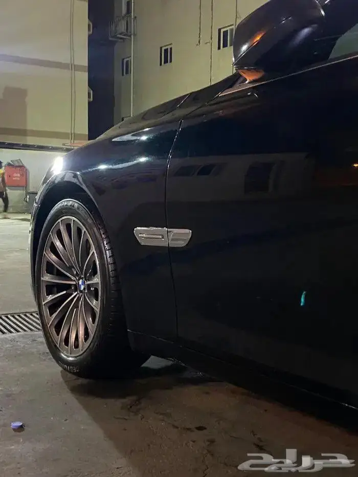BMW 2009 750 شبه مخزن 7