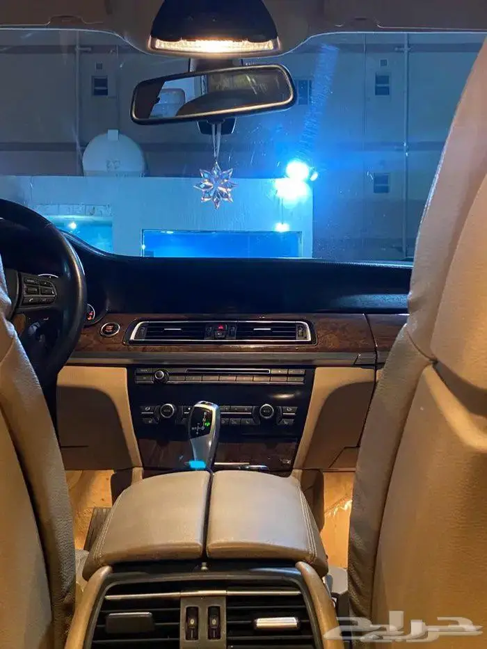BMW 2009 750 شبه مخزن 6