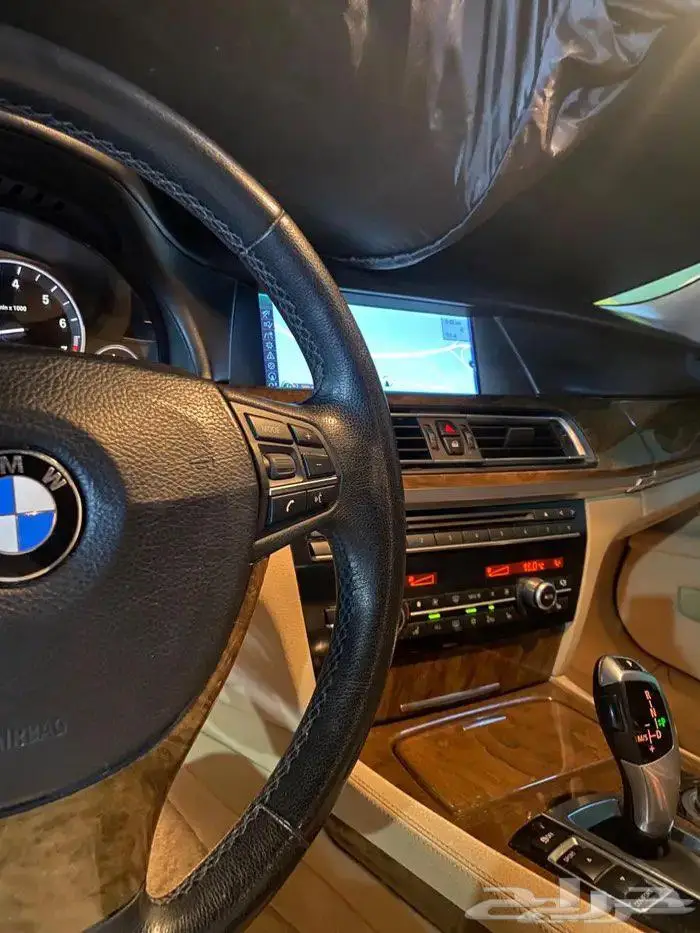 BMW 2009 750 شبه مخزن 10