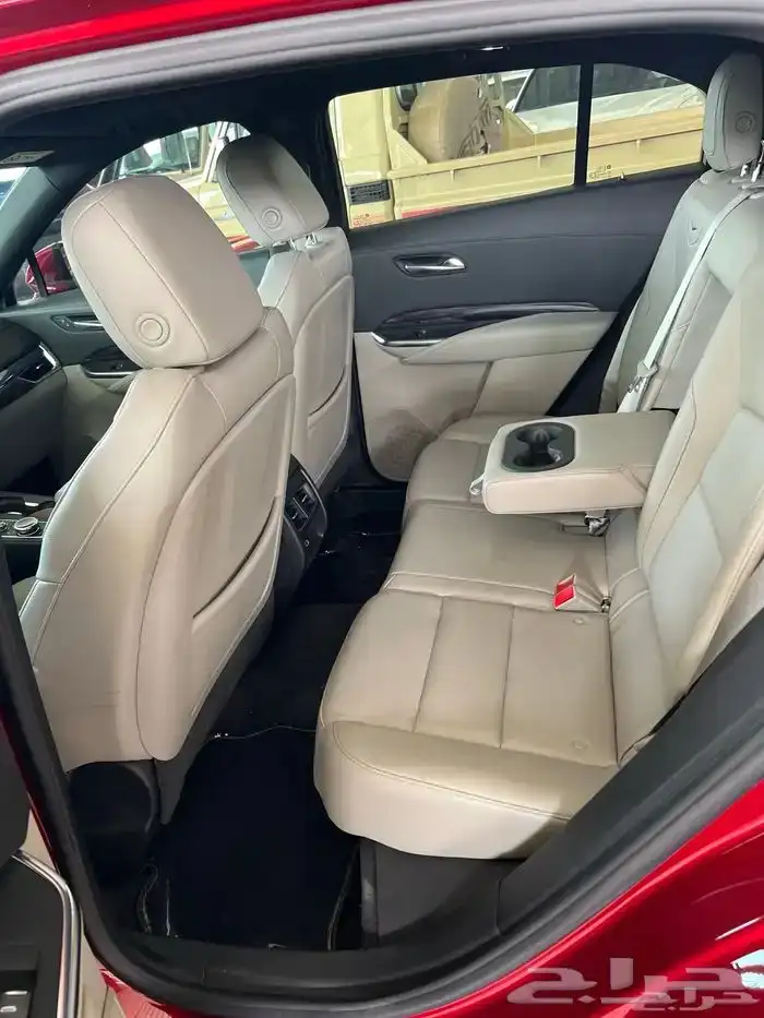 كاديلاك 2023 XT4 الجميح ماشي 24 الف قمة فالنظافة 14