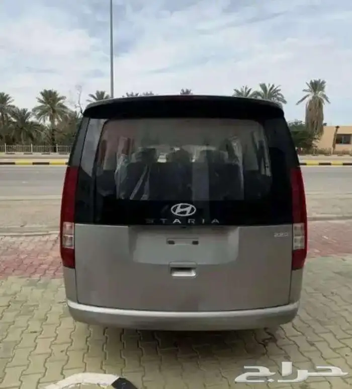 هيونداي ستاريا 9 راكب ديزل 2025 1