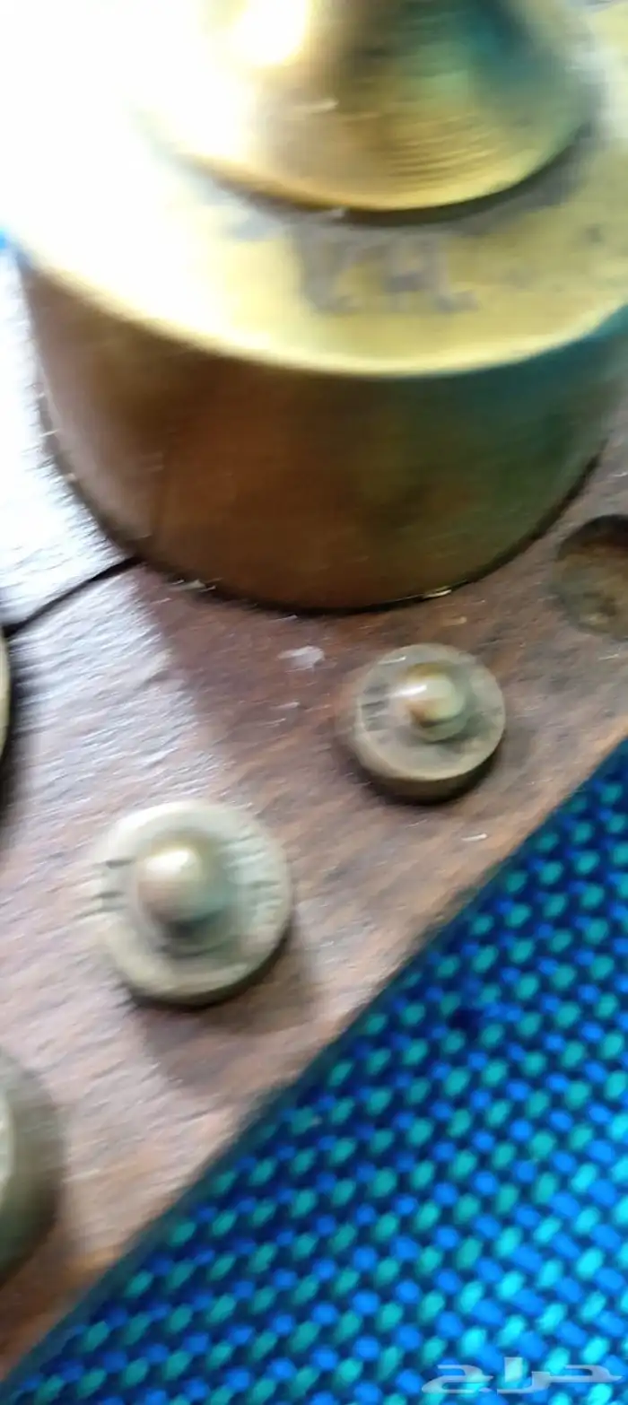 ميزان نحاس تراثي مخزن مع أوزان تراثيه صناعة أوروبية شغال 6