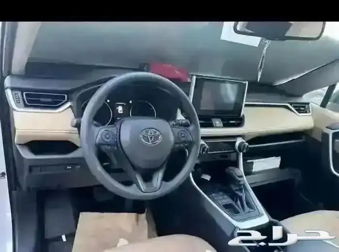 تويوتا راف فور 2025 3