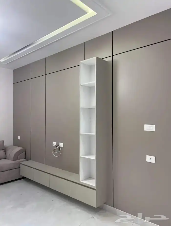 ديكور شاشة رخام مع تكسيات خشبية 2